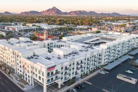 Paradise Cozysuites With Pool And Jacuzzi 11 Phoenix Exterior photo
